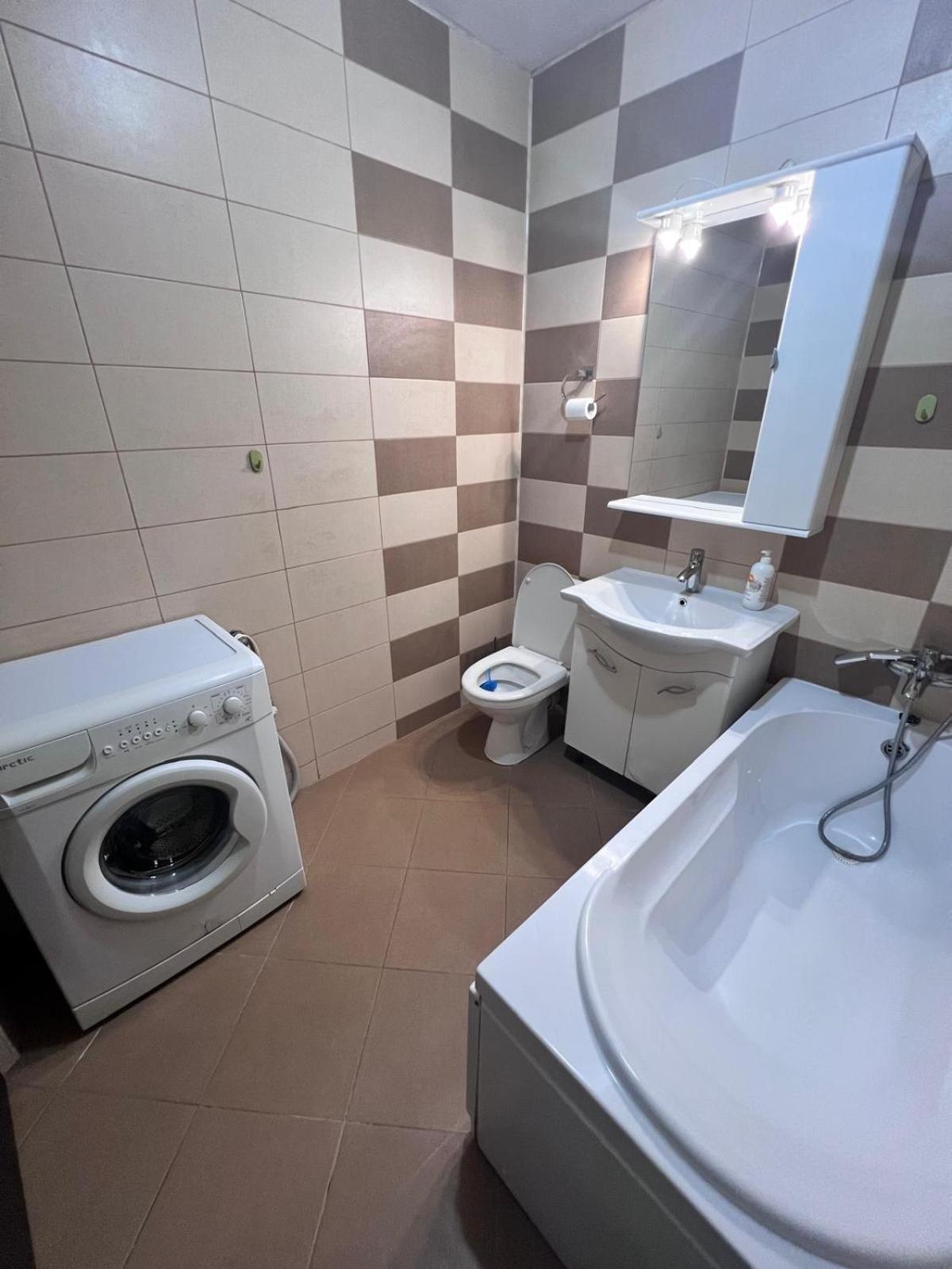 Chindia Apartament 特尔戈维什泰 外观 照片